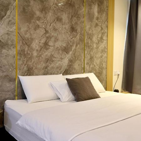 Kuching City Centre Smart Home Luxury Resort Condo Exterior photo