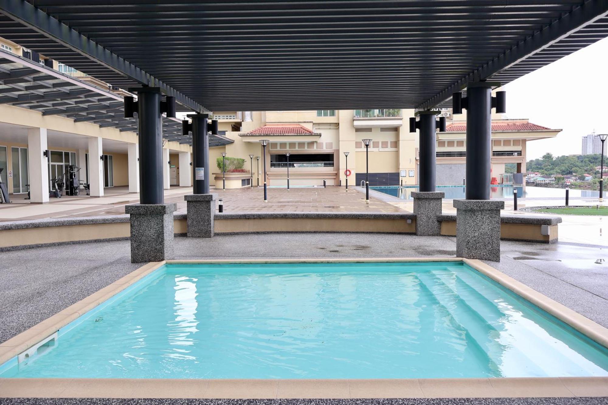 Kuching City Centre Smart Home Luxury Resort Condo Exterior photo